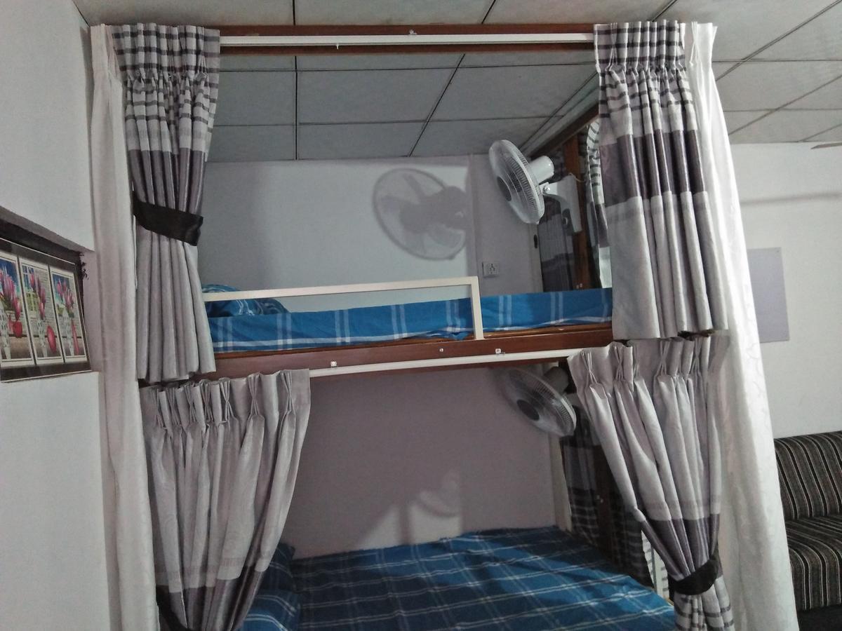 Kingfisher Hostel Anuradhapura Exterior foto