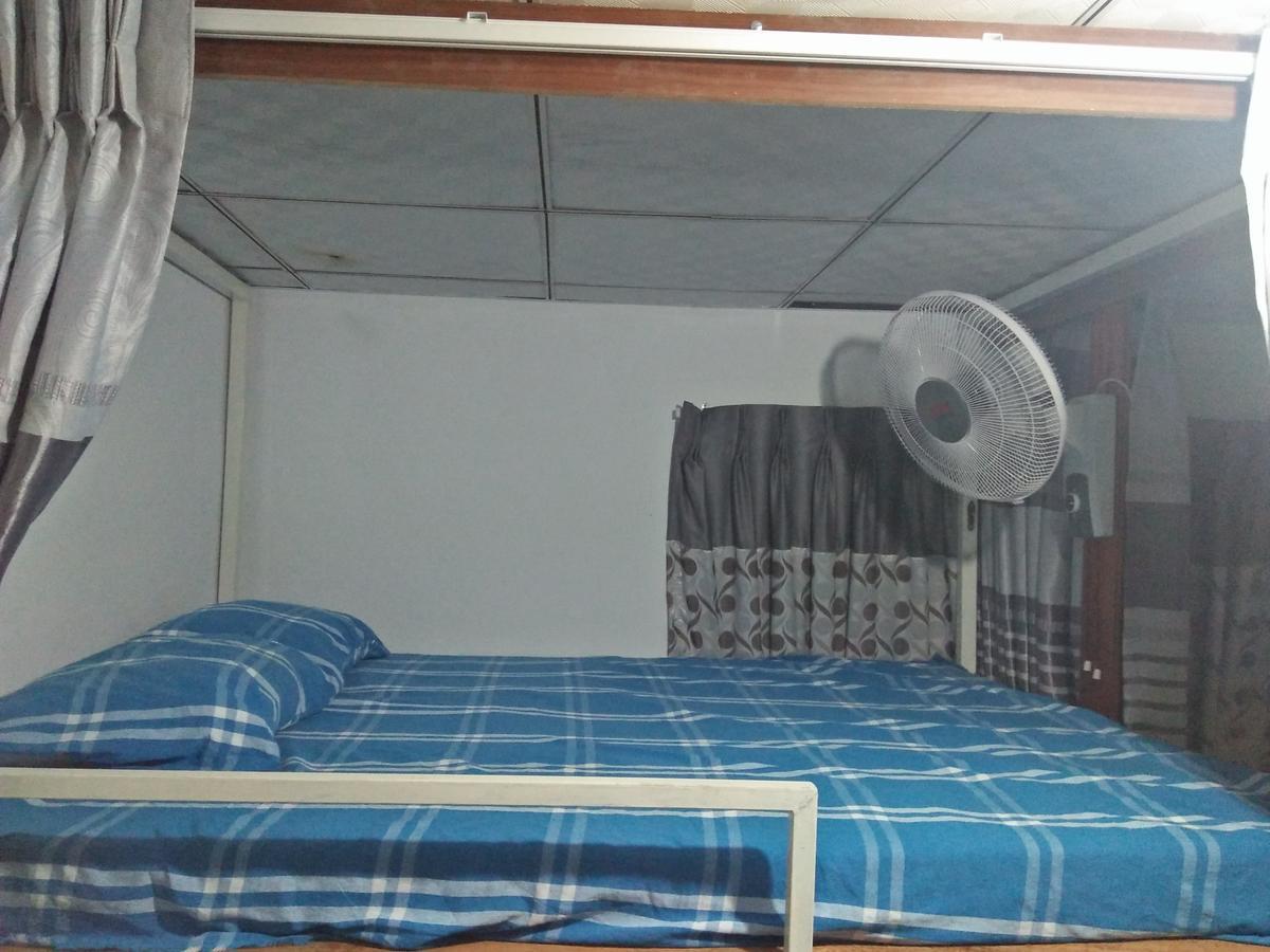 Kingfisher Hostel Anuradhapura Exterior foto