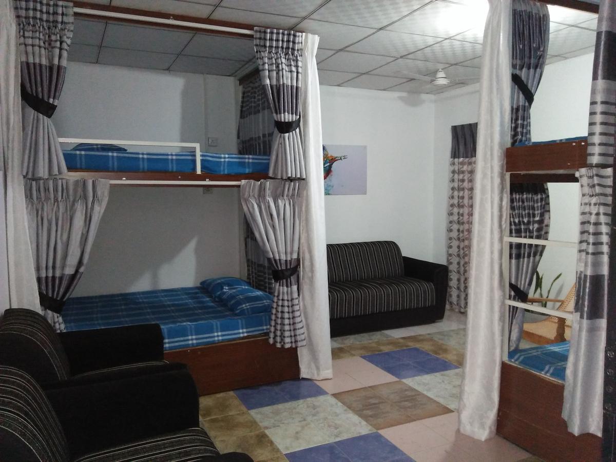 Kingfisher Hostel Anuradhapura Exterior foto