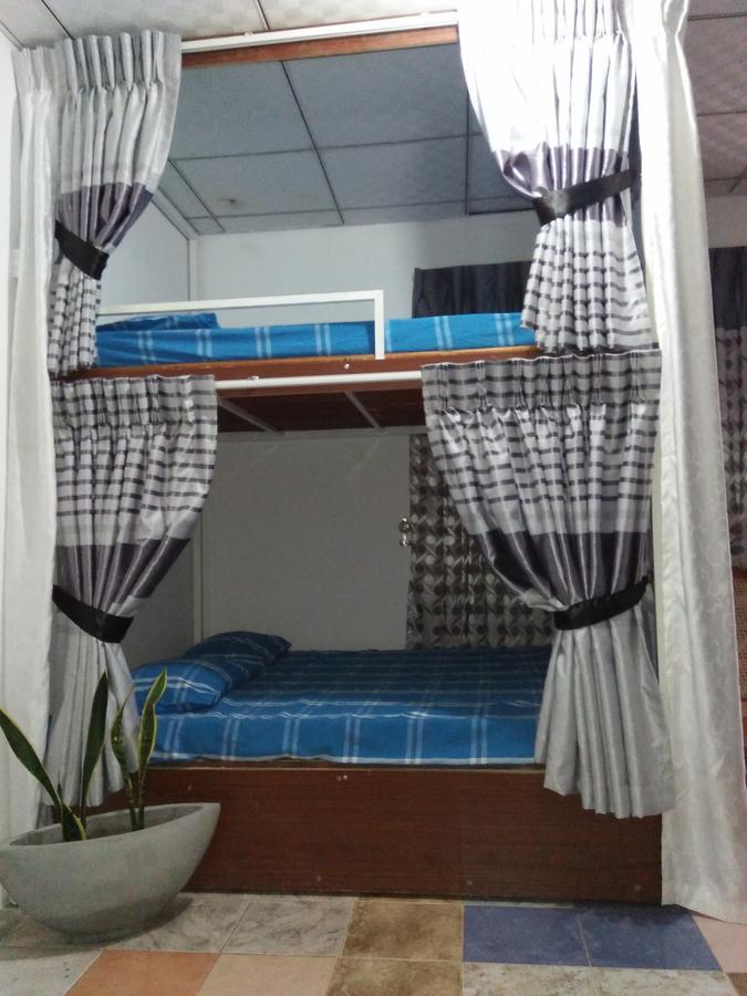 Kingfisher Hostel Anuradhapura Exterior foto